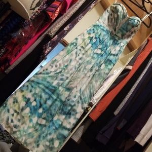 Sweetheart Neck Maxi Dress